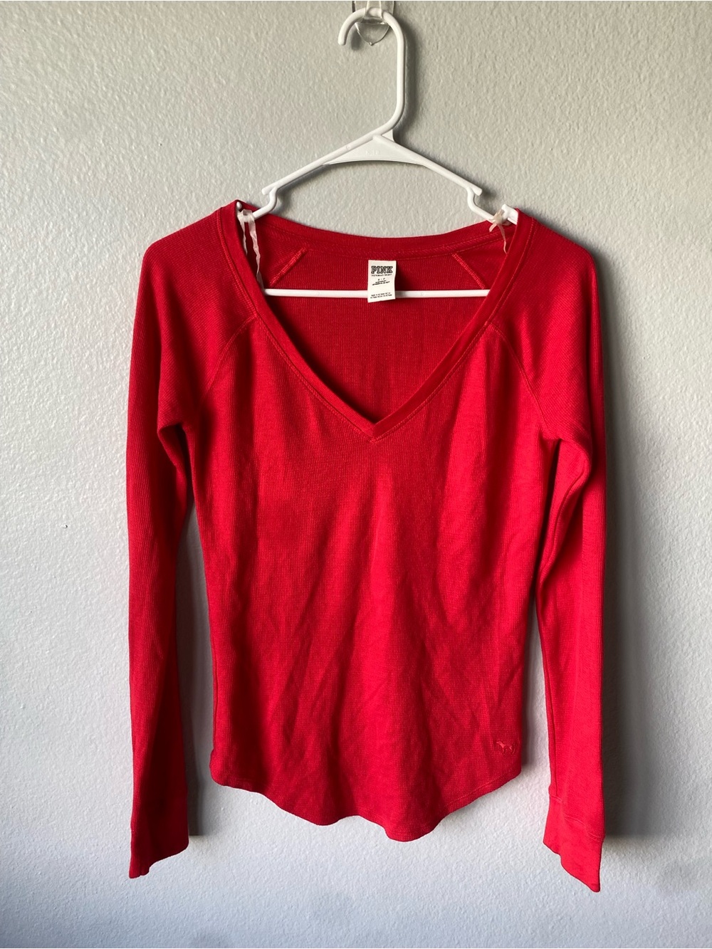 PINK Victoria's Secret Red Waffle Knit V-Neck Long Sleeve Top Women's Size S